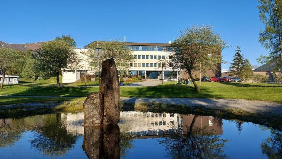 Havila Hotel Ivar Aasen Orsta Eksteriør billede